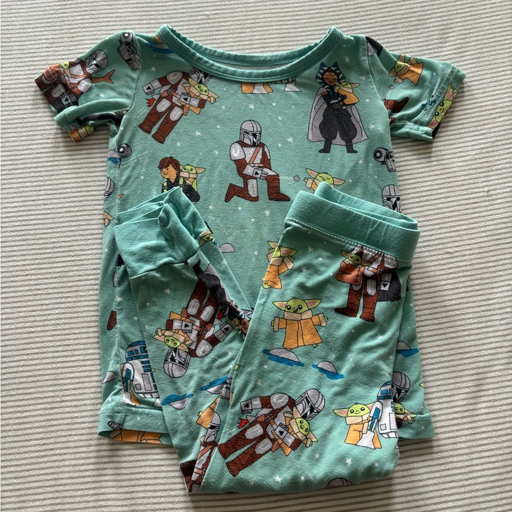 Little sleepies mandalorian grogu set